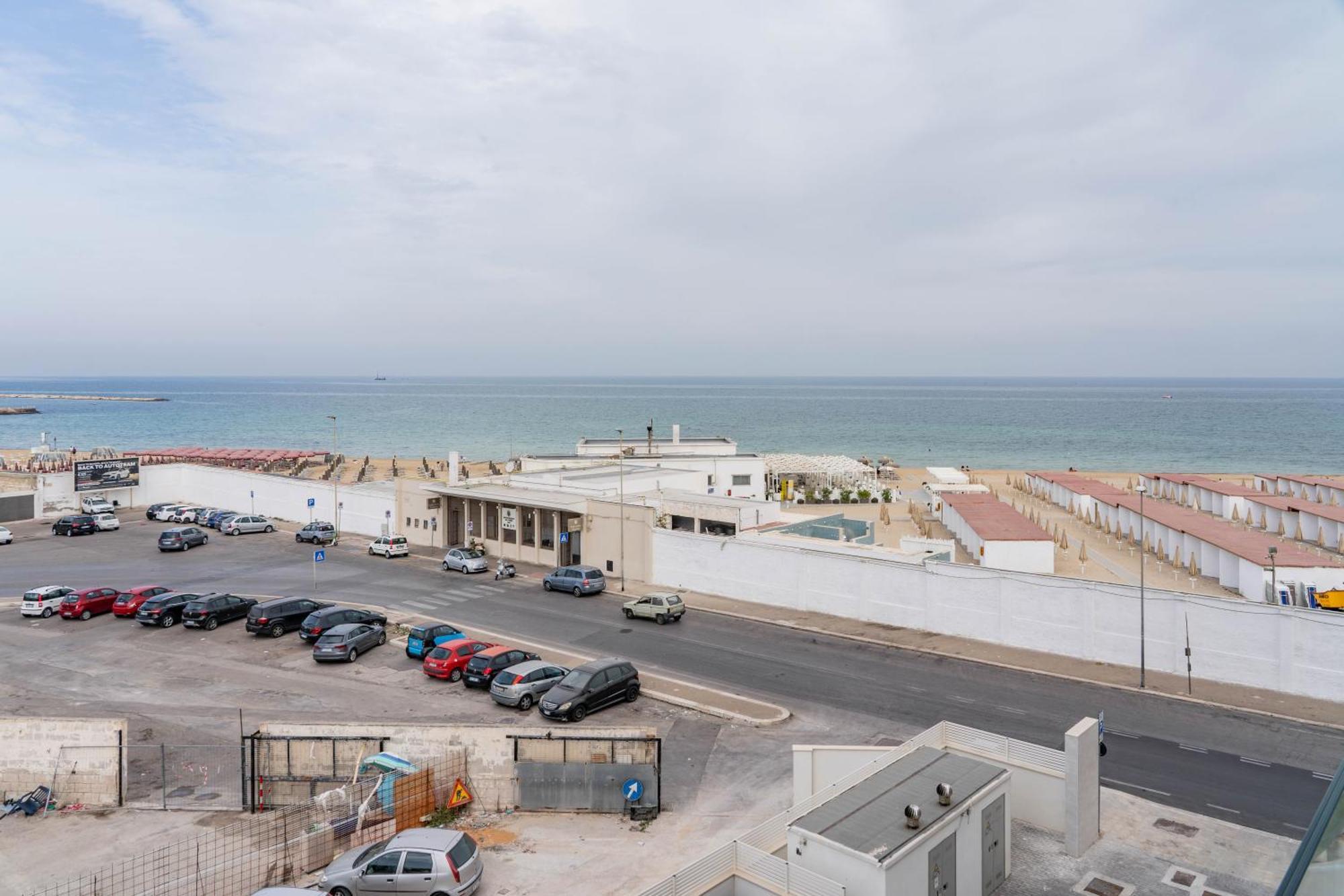 Palazzo Verdi Luxury Accomodation Bari Exteriér fotografie